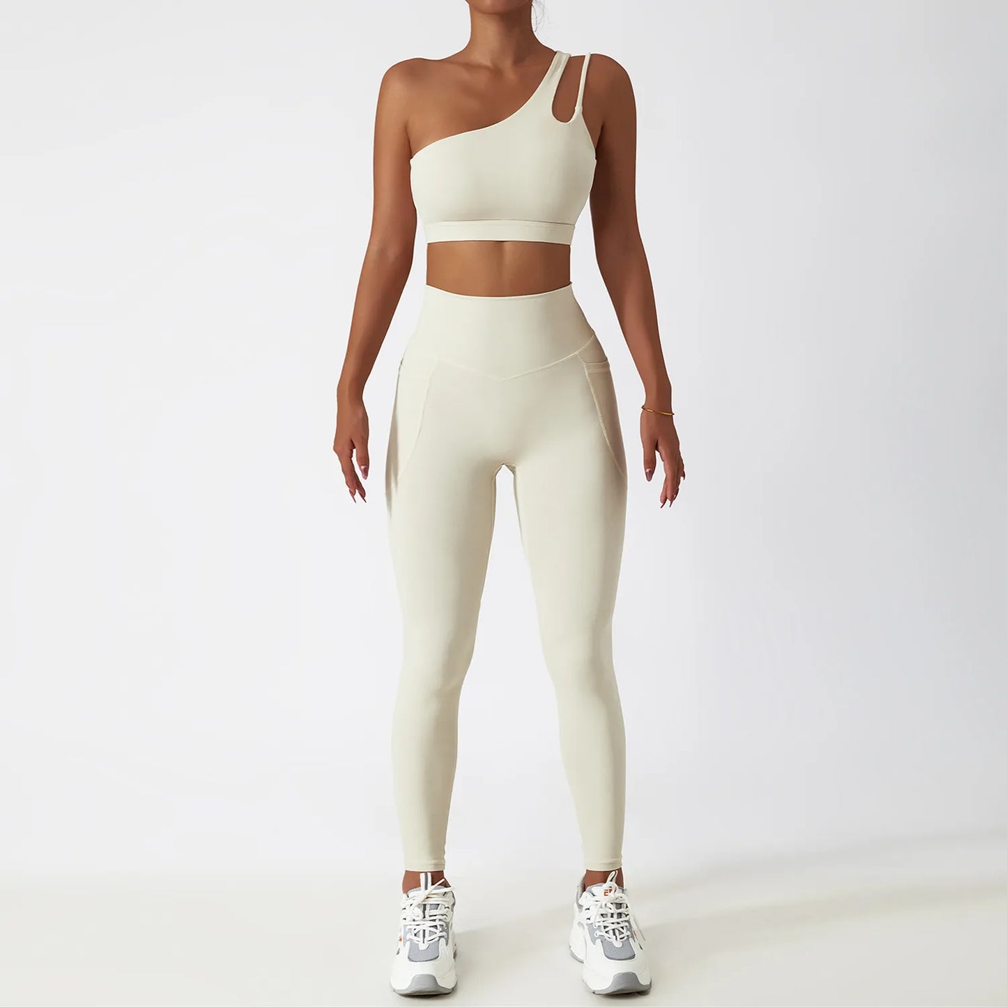 Top de Academia, Top Fitness, Top Esportivo, Roupa de Yoga, Calça Flare, Calça Confortável, Calça de Ginástica, Calça de Academia, Macaquinho de Academia, Moda Fitness, Legging de Academia, Legging Fitness, Macacão de Academia, Macacão de Yoga, Roupa Para Academia, Roupa de Academia, Roupas Fitness, Legging, Top Para Academia, Conjunto Para Academia, Maluh Fit