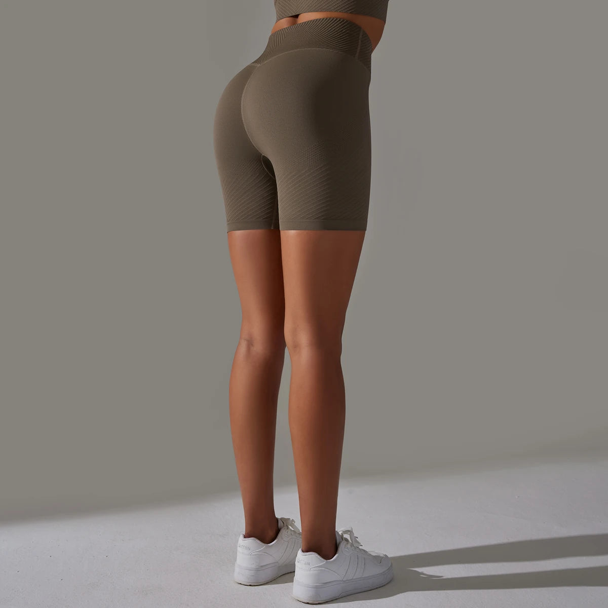 Shorts de Academia, Bermuda Fitness, Bermuda Esportiva, Roupa de Yoga, Calça de Ginástica, Calça de Academia, Moda Fitness, Legging de Academia, Legging Fitness, Macacão de Academia, Roupa Para Academia, Roupa de Academia, Roupas Fitness, Shorts Para Academia, Shorts Fitness, Maluh Fit.