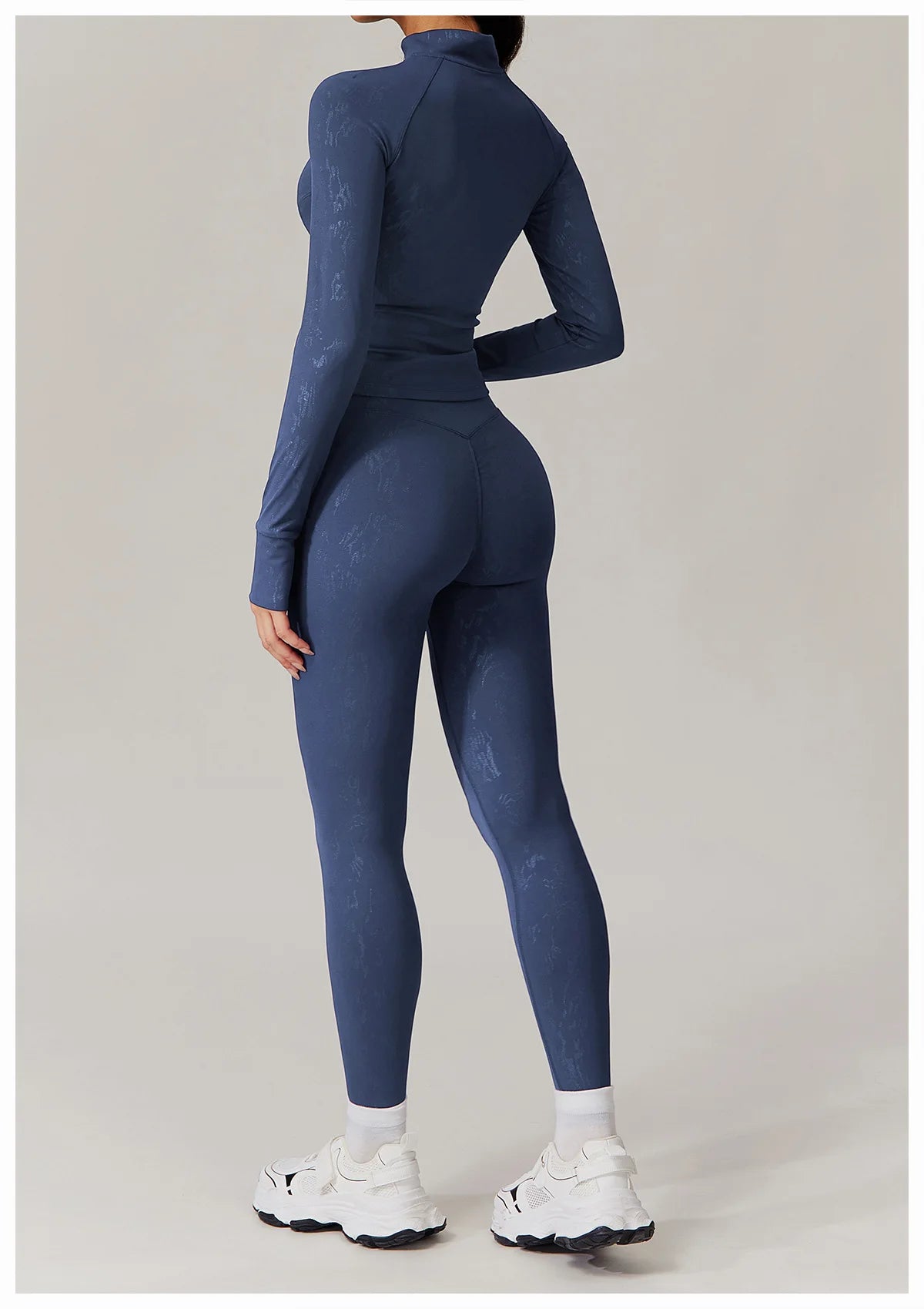 Jaqueta Esportiva de Corrida, Jaqueta de Corrida, Jaqueta Para Corrida, Jaqueta Esportiva, Jaqueta de Moletom, Moletom de Zíper, Jaqueta de Academia, Roupas Para Academia, Roupas de Academia, Moda Fitness, Jaqueta Ginástica, Maluh Fit.