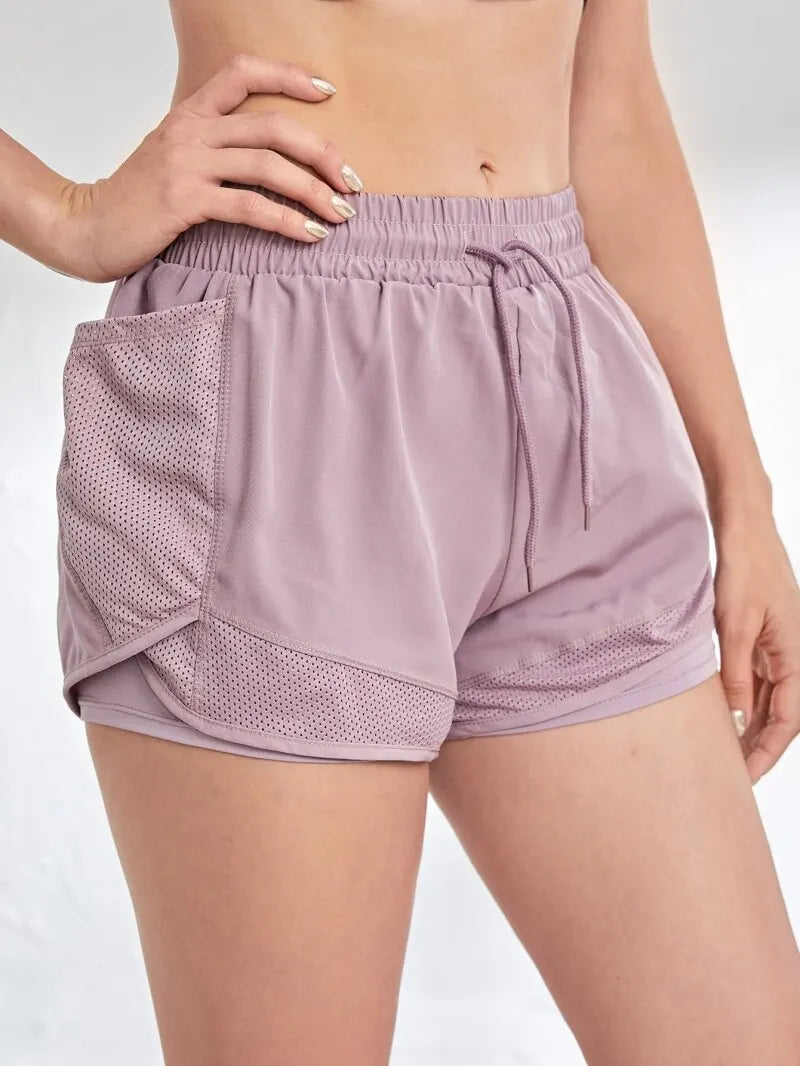 Shorts Com Bolso, Bermuda Com Bolso, Shorts de Corrida, Bermuda de Corrida, Shorts de Academia, Bermuda Fitness, Bermuda Esportiva, Roupa de Yoga, Calça de Ginástica, Calça de Academia, Moda Fitness, Legging de Academia, Legging Fitness, Macacão de Academia, Roupa Para Academia, Roupa de Academia, Roupas Fitness, Shorts Para Academia, Shorts Fitness, Maluh Fit