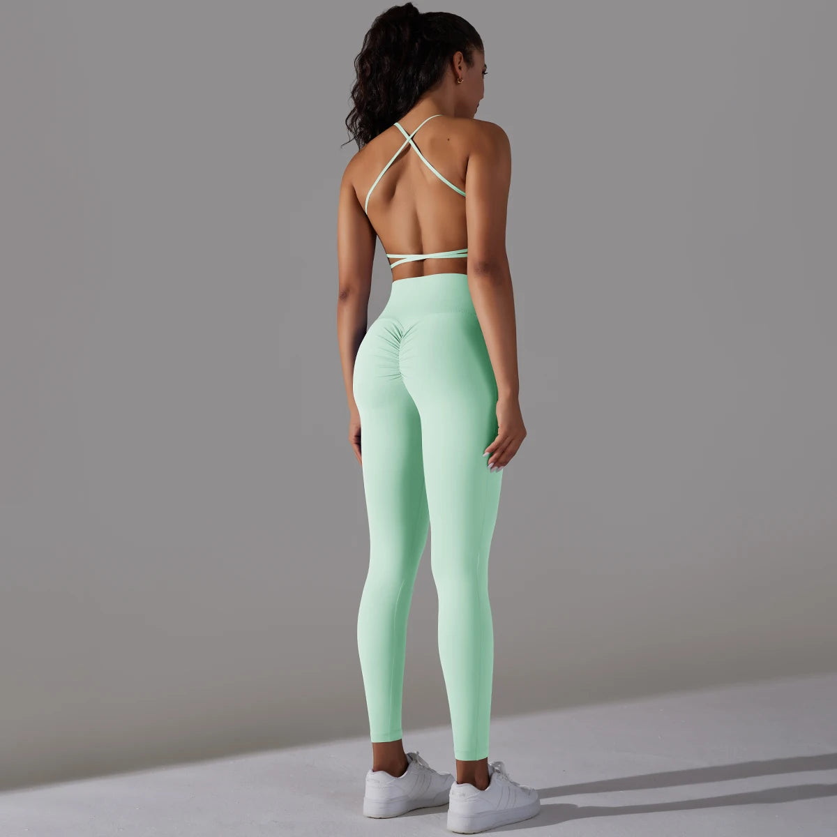 Legging Sem Costura, Legging Com Bolsos, Legging de Corrida, Legging Para Corrida, Top Sem Costura, Top Alta Sustentação, Sutiã Esportivo, Top de Academia, Top Fitness, Top Esportivo, Roupa de Yoga, Calça de Ginástica, Calça de Academia, Moda Fitness, Legging de Academia, Legging Fitness, Roupa Para Academia, Roupa de Academia, Roupas Fitness, Legging, Top Para Academia, Conjunto Para Academia, Maluh Fit