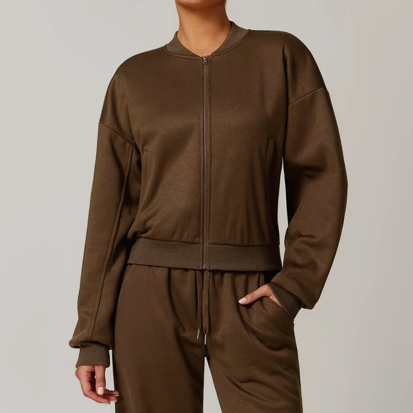 Jaqueta Esportiva de Corrida, Jaqueta de Corrida, Jaqueta Para Corrida, Jaqueta Esportiva, Jaqueta de Moletom, Moletom de Zíper, Jaqueta de Academia, Roupas Para Academia, Roupas de Academia, Moda Fitness, Jaqueta Ginástica, Maluh Fit.