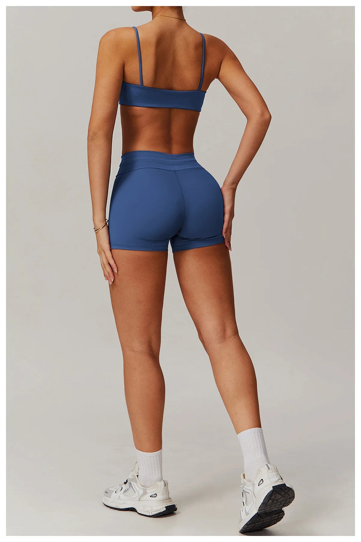 Shorts Sem Costura, Shorts de Academia, Bermuda Fitness, Bermuda Esportiva, Roupa de Yoga, Calça de Ginástica, Calça de Academia, Moda Fitness, Legging de Academia, Legging Fitness, Macacão de Academia, Roupa Para Academia, Roupa de Academia, Roupas Fitness, Shorts Para Academia, Shorts Fitness, Maluh Fit.