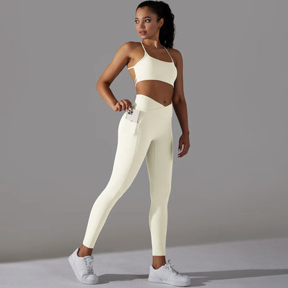 Legging Sem Costura, Legging Com Bolsos, Legging de Corrida, Legging Para Corrida, Top Sem Costura, Top Alta Sustentação, Sutiã Esportivo, Top de Academia, Top Fitness, Top Esportivo, Roupa de Yoga, Calça de Ginástica, Calça de Academia, Moda Fitness, Legging de Academia, Legging Fitness, Roupa Para Academia, Roupa de Academia, Roupas Fitness, Legging, Top Para Academia, Conjunto Para Academia, Maluh Fit