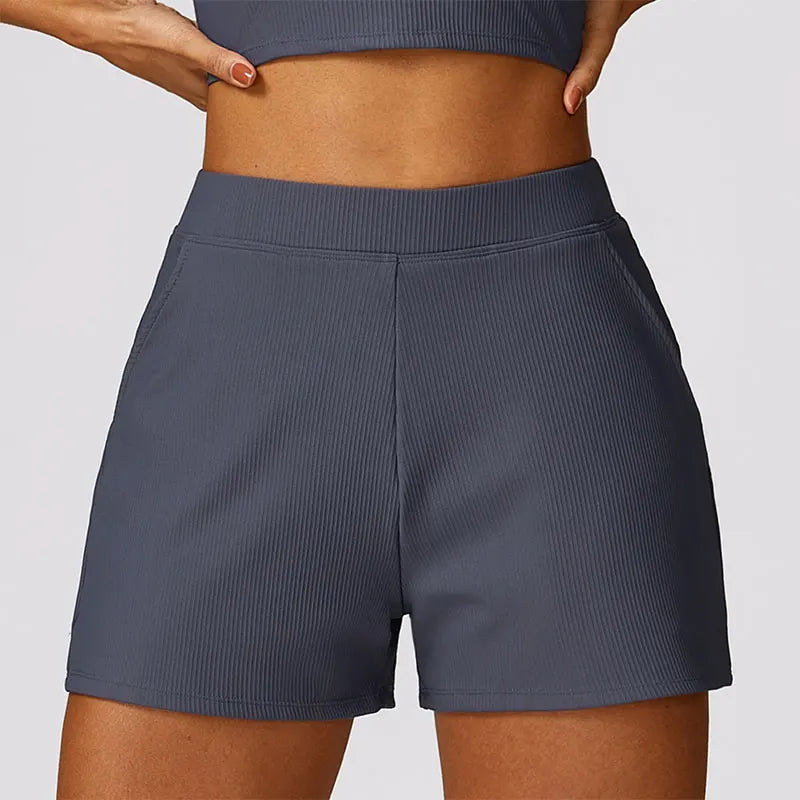 Shorts Casual, Shorts Confortável, Bermuda Dia a Dia, Shorts Dia a Dia, Shorts de Academia, Bermuda Fitness, Bermuda Esportiva, Roupa de Yoga, Calça de Ginástica, Calça de Academia, Moda Fitness, Legging de Academia, Legging Fitness, Macacão de Academia, Roupa Para Academia, Roupa de Academia, Roupas Fitness, Shorts Para Academia, Shorts Fitness, Maluh Fit