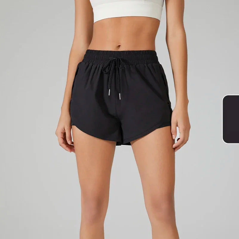 Shorts Com Bolso, Bermuda Com Bolso, Shorts de Corrida, Bermuda de Corrida, Shorts de Academia, Bermuda Fitness, Bermuda Esportiva, Roupa de Yoga, Calça de Ginástica, Calça de Academia, Moda Fitness, Legging de Academia, Legging Fitness, Macacão de Academia, Roupa Para Academia, Roupa de Academia, Roupas Fitness, Shorts Para Academia, Shorts Fitness, Maluh Fit