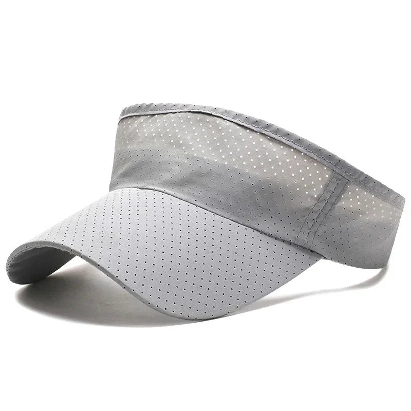 Viseira Esportiva, Boné Feminino, Abertura Para Cabelo, Moda Fitness, Estilo Feminino, Acessório Confortável, Look Casual, Proteção Solar, Cabelo Preso, Design Moderno, Ajustável, Leve e Respirável, Moda Esportiva, Tendência Feminina, Acessório Prático, Estilo Versátil, Maluh Fit.