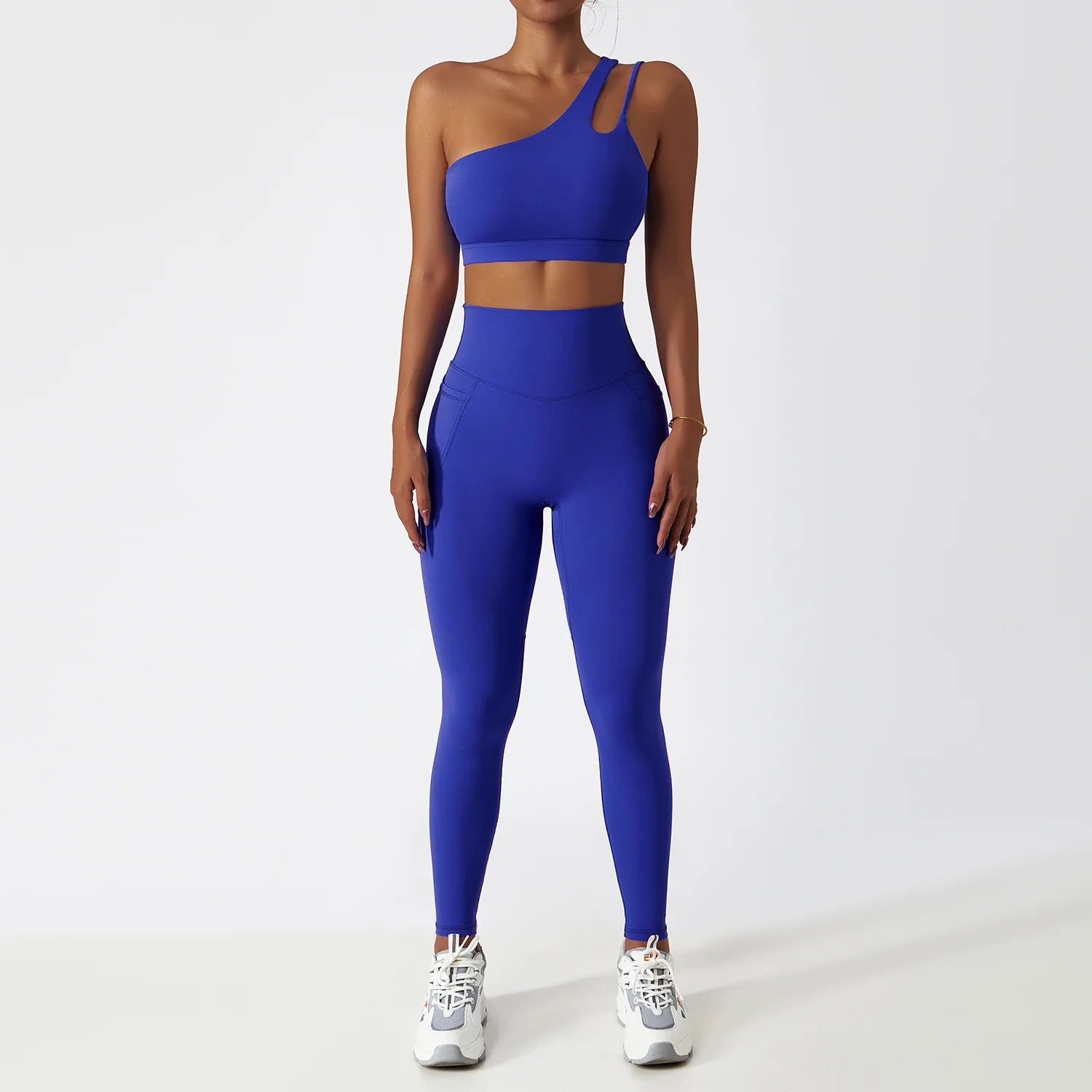 Top de Academia, Top Fitness, Top Esportivo, Roupa de Yoga, Calça Flare, Calça Confortável, Calça de Ginástica, Calça de Academia, Macaquinho de Academia, Moda Fitness, Legging de Academia, Legging Fitness, Macacão de Academia, Macacão de Yoga, Roupa Para Academia, Roupa de Academia, Roupas Fitness, Legging, Top Para Academia, Conjunto Para Academia, Maluh Fit