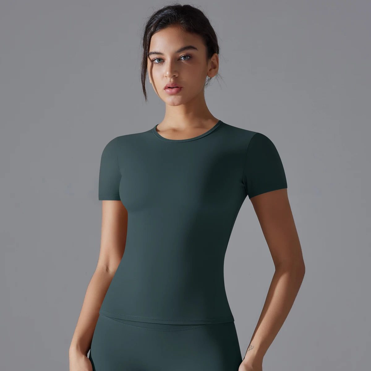 Top Crop, Cropped, Cropped Academia, Roupas Esportivas, Camiseta Lupo, Camiseta Academia, Camiseta de Treino, Camiseta Básica, Top Esportivo, Top Academia, Top de Ginástica, Roupas de Yoga, Roupas de Academia, Moda Fitness, Roupas Para Academia, Roupas de Ginástica, Maluh Fit
