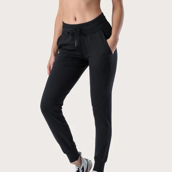 Roupa de Yoga, Calça Flare, Calça Confortável, Calça de Ginástica, Calça de Academia, Macaquinho de Academia, Moda Fitness, Legging de Academia, Legging Fitness, Macacão de Academia, Macacão de Yoga, Roupa Para Academia, Roupa de Academia, Roupas Fitness, Roupa de Ginástica, Roupa Para Ginástica, Maluh Fit