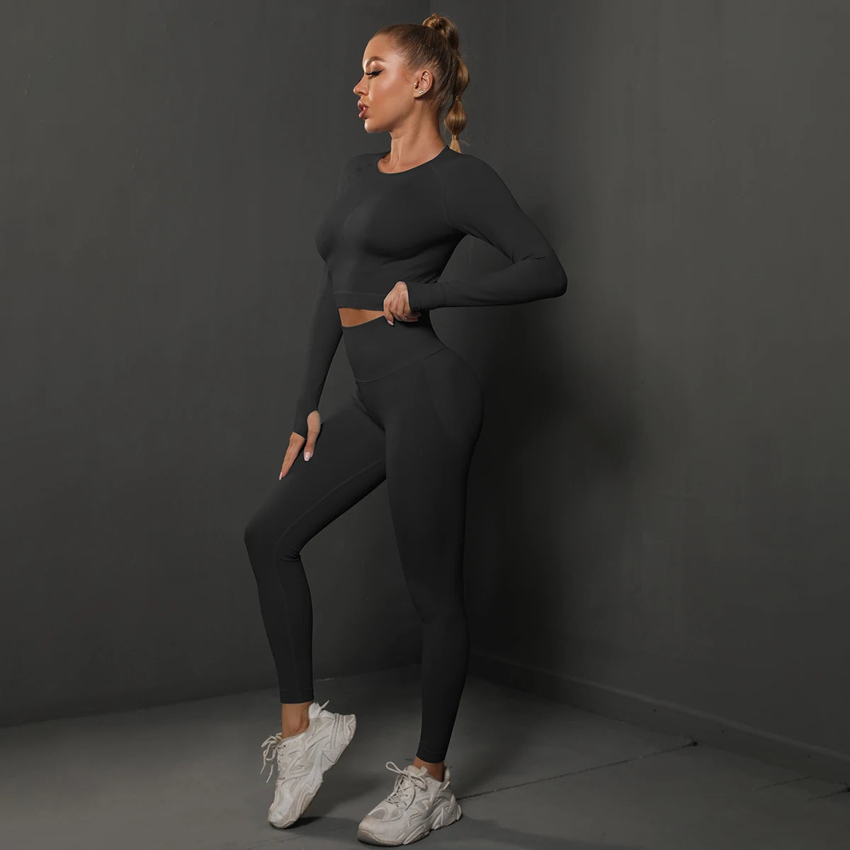 Conjunto Fitness, Conjunto de Academia, Conjunto de Ginástica Sem Costura, Conjunto Sem Costura Academia, Top de Academia, Top Fitness, Top Esportivo, Roupa de Yoga, Calça Flare, Calça Confortável, Calça de Ginástica, Calça de Academia, Macaquinho de Academia, Moda Fitness, Legging de Academia, Legging Fitness, Macacão de Academia, Macacão de Yoga, Roupa Para Academia, Roupa de Academia, Roupas Fitness, Legging, Top Para Academia, Conjunto Para Academia, Maluh Fit