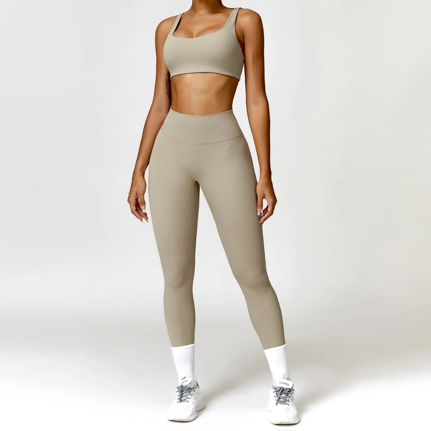 Top de Academia, Top Fitness, Top Esportivo, Roupa de Yoga, Calça Flare, Calça Confortável, Calça de Ginástica, Calça de Academia, Macaquinho de Academia, Moda Fitness, Legging de Academia, Legging Fitness, Macacão de Academia, Macacão de Yoga, Roupa Para Academia, Roupa de Academia, Roupas Fitness, Legging, Top Para Academia, Conjunto Para Academia, Maluh Fit