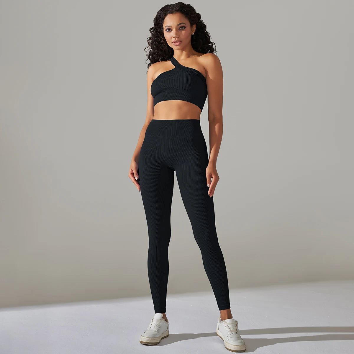 Legging Sem Costura, Top Sem Costura, Top Alta Sustentação, Sutiã Esportivo, Top de Academia, Top Fitness, Top Esportivo, Roupa de Yoga, Calça Flare, Calça Confortável, Calça de Ginástica, Calça de Academia, Macaquinho de Academia, Moda Fitness, Legging de Academia, Legging Fitness, Macacão de Academia, Macacão de Yoga, Roupa Para Academia, Roupa de Academia, Roupas Fitness, Legging, Top Para Academia, Conjunto Para Academia, Maluh Fit.