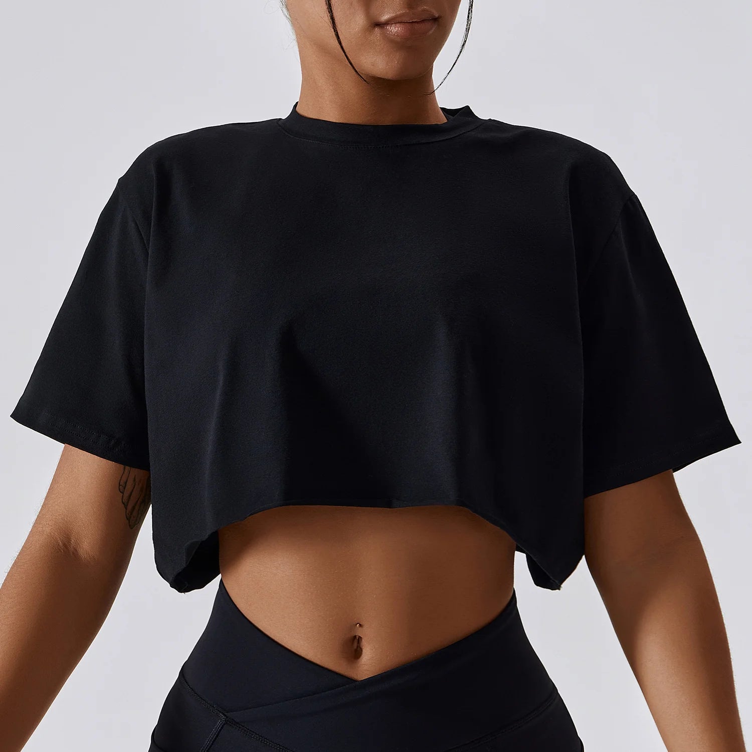 Top Crop, Cropped, Cropped Academia, Roupas Esportivas, Camiseta Lupo, Camiseta Academia, Camiseta de Treino, Camiseta Básica, Top Esportivo, Top Academia, Top de Ginástica, Roupas de Yoga, Roupas de Academia, Moda Fitness, Roupas Para Academia, Roupas de Ginástica, Maluh Fit