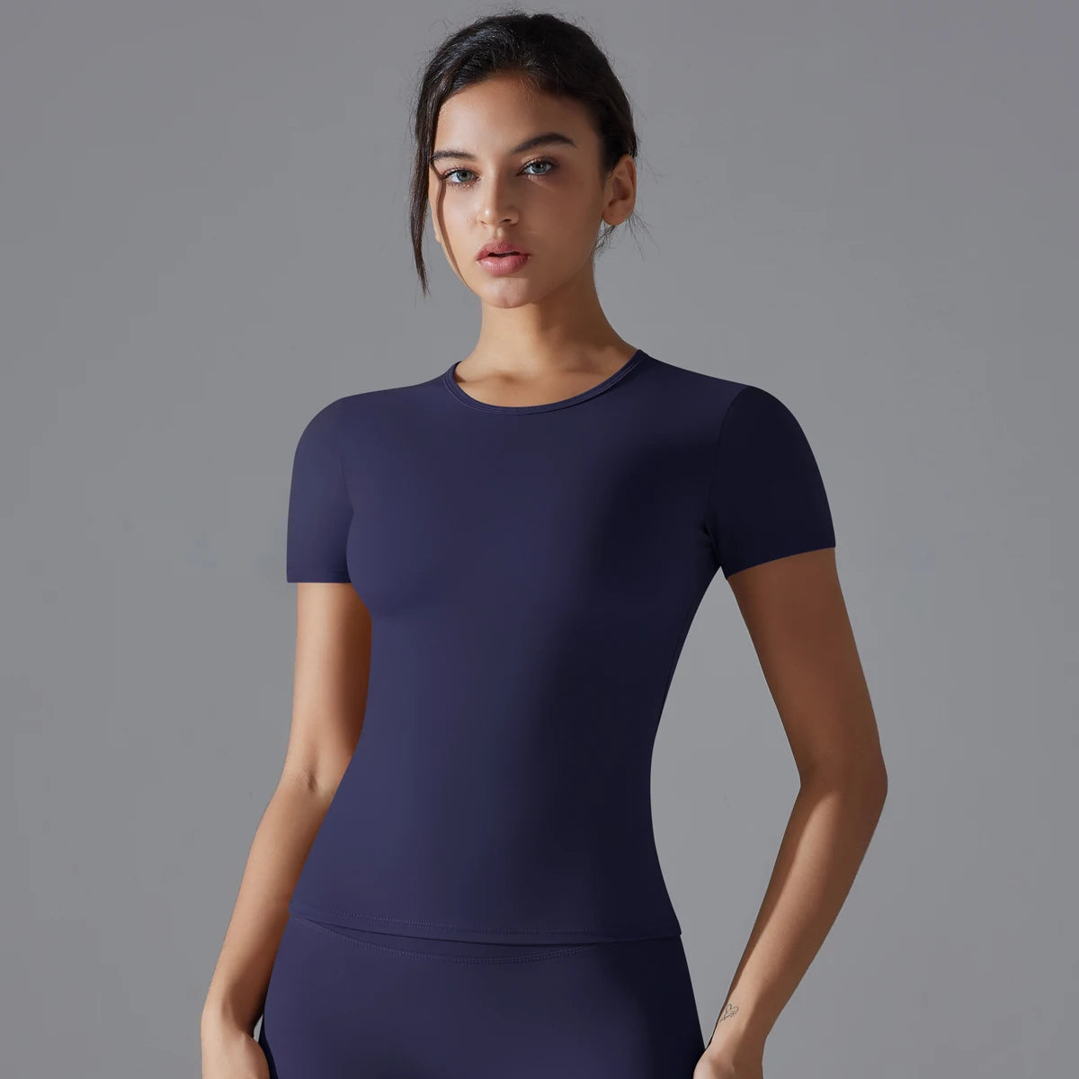 Top Crop, Cropped, Cropped Academia, Roupas Esportivas, Camiseta Lupo, Camiseta Academia, Camiseta de Treino, Camiseta Básica, Top Esportivo, Top Academia, Top de Ginástica, Roupas de Yoga, Roupas de Academia, Moda Fitness, Roupas Para Academia, Roupas de Ginástica, Maluh Fit