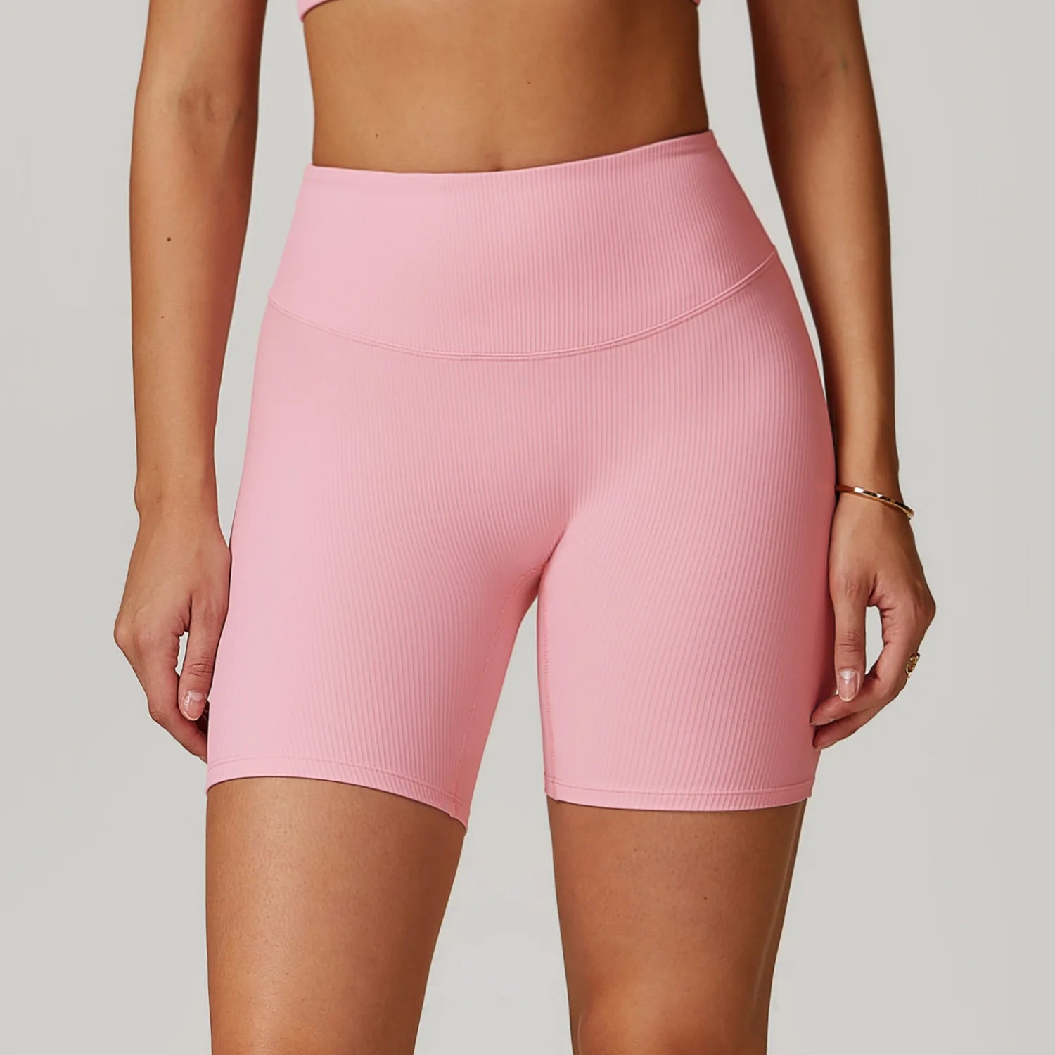 Shorts de Academia, Bermuda Fitness, Bermuda Esportiva, Roupa de Yoga, Calça de Ginástica, Calça de Academia, Moda Fitness, Legging de Academia, Legging Fitness, Macacão de Academia, Roupa Para Academia, Roupa de Academia, Roupas Fitness, Shorts Para Academia, Shorts Fitness, Maluh Fit.