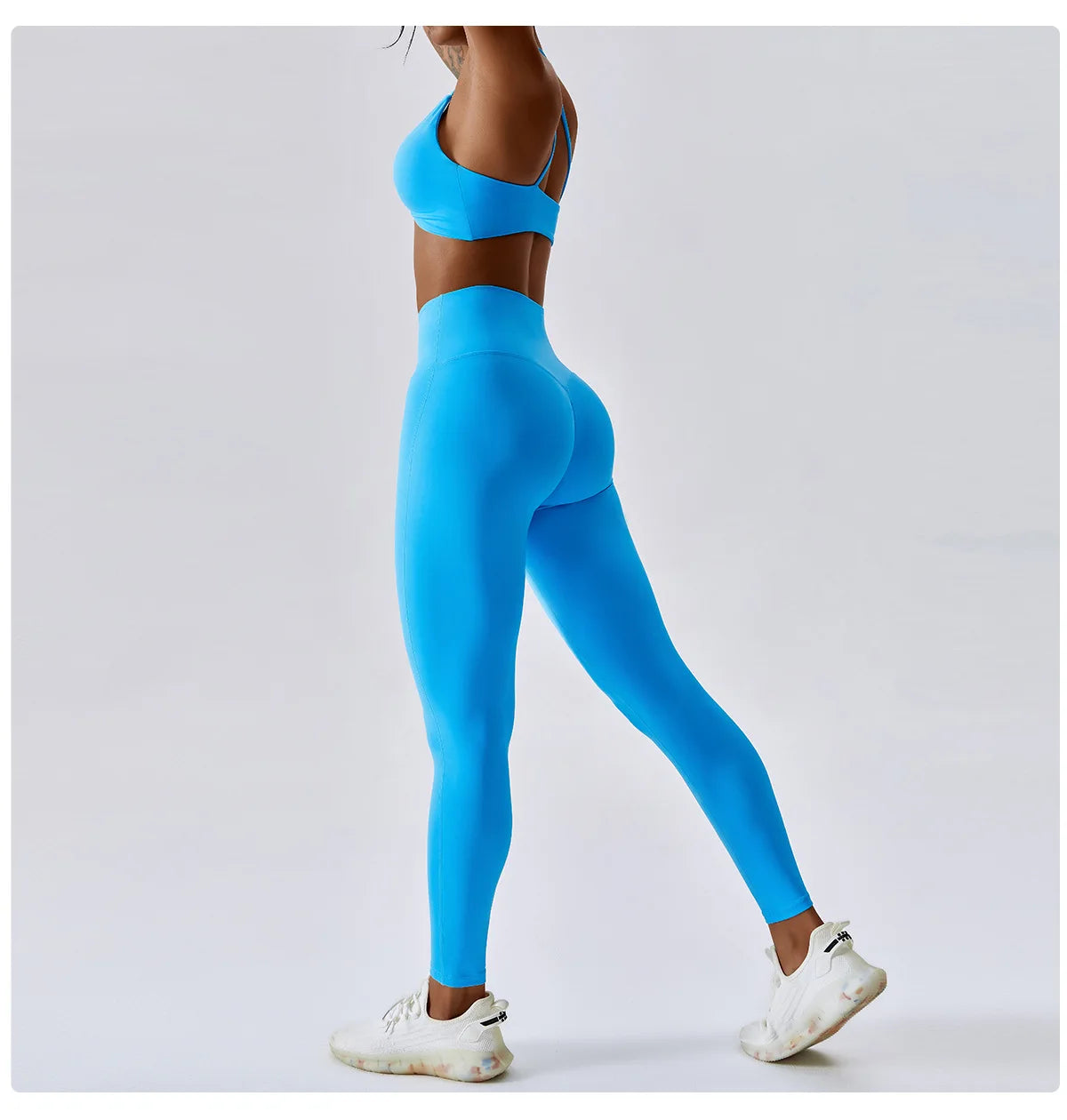 Top de Academia, Top Fitness, Top Esportivo, Roupa de Yoga, Calça de Ginástica, Calça de Academia, Macaquinho de Academia, Moda Fitness, Legging de Academia, Legging Fitness, Macacão de Academia, Macacão de Yoga, Roupa Para Academia, Roupa de Academia, Roupas Fitness.