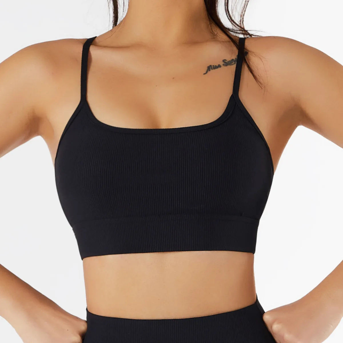 Top Esportivo, Impact, Alta Sustentação, Conforto e Estilo, Moda Fitness, Treino Intenso, Design Moderno, Ajuste Perfeito, Tecnologia Respirável, Secagem Rápida, Estilo Feminino, Roupa de Academia, Alta Performance, Moda Esportiva, Tendência Fitness, Maluh Fit.