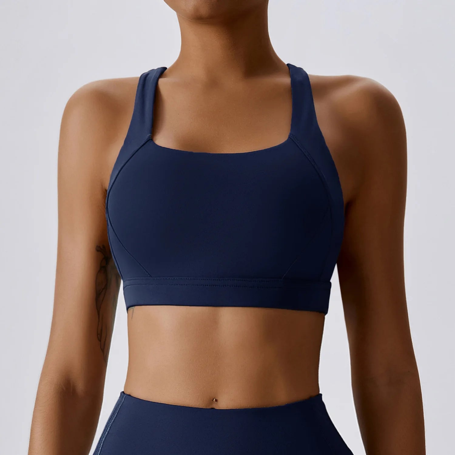 Top de Academia, Top Fitness, Top Esportivo, Roupa de Yoga, Calça de Ginástica, Calça de Academia, Macaquinho de Academia, Moda Fitness, Legging de Academia, Roupa Para Academia, Roupa de Academia, Roupas Fitness, Legging, Top Para Academia, Conjunto Para Academia, Maluh Fit