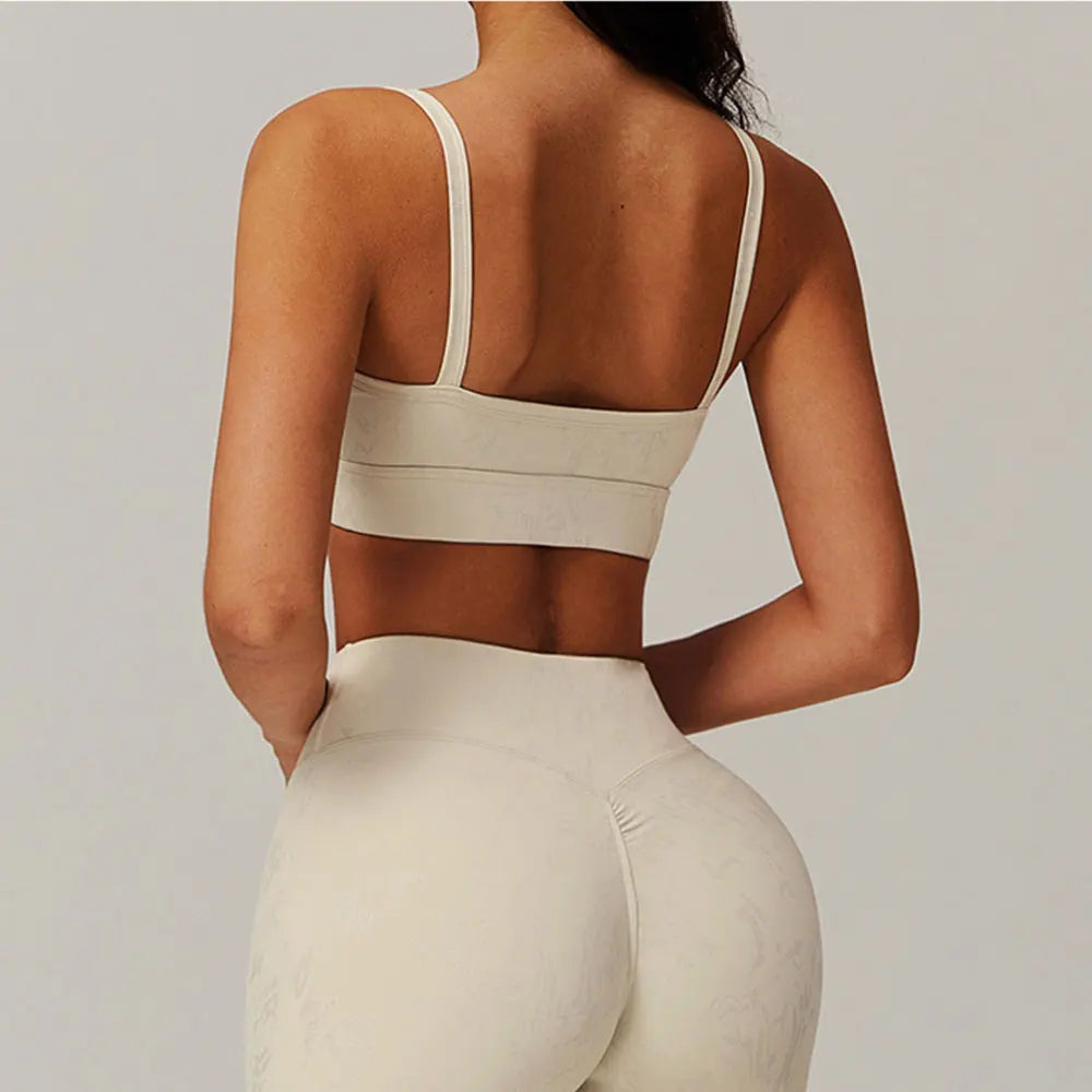 Top Esportivo, Sunset, Moda Fitness, Alta Sustentação, Conforto e Estilo, Look Feminino, Design Moderno, Tecnologia Respirável, Secagem Rápida, Ajuste Perfeito, Roupas de Academia, Estilo Versátil, Moda Esportiva, Tendência Fitness, Treino Com Estilo, Maluh Fit.