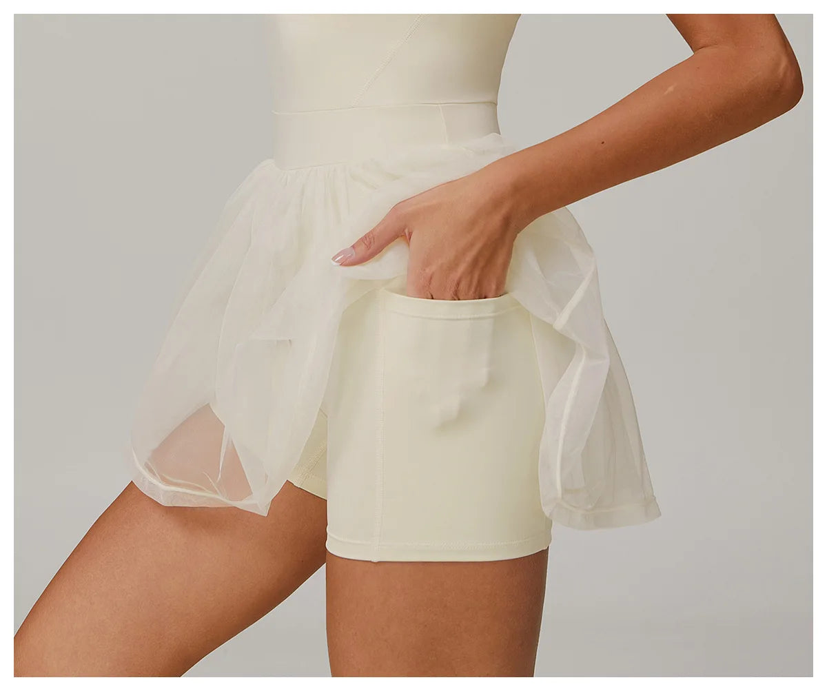 Vestido Esportivo com Shorts e Bolso Crush