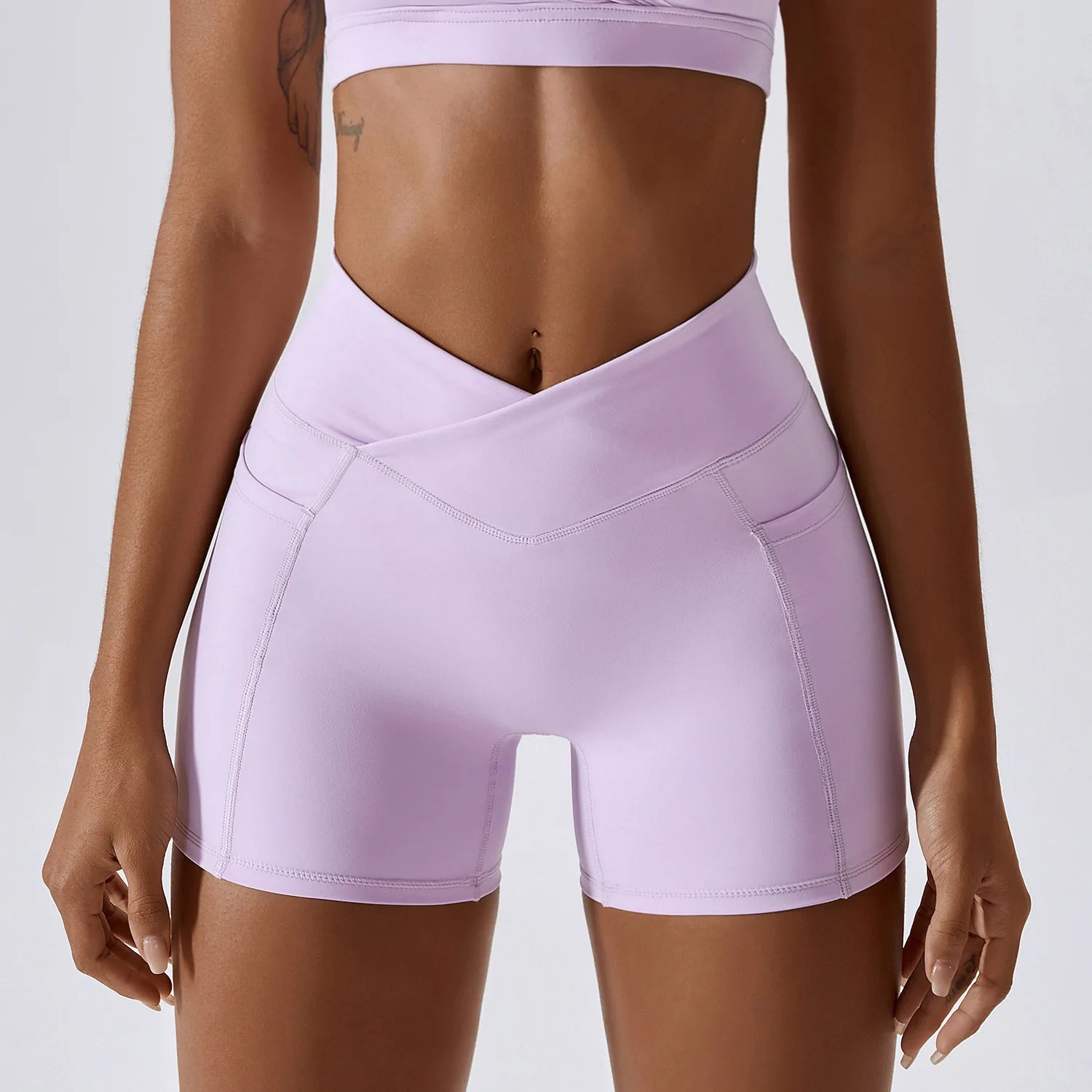 Shorts Com Bolso, Bermuda Com Bolso, Shorts de Corrida, Bermuda de Corrida, Shorts de Academia, Bermuda Fitness, Bermuda Esportiva, Roupa de Yoga, Calça de Ginástica, Calça de Academia, Moda Fitness, Legging de Academia, Legging Fitness, Macacão de Academia, Roupa Para Academia, Roupa de Academia, Roupas Fitness, Shorts Para Academia, Shorts Fitness, Maluh Fit