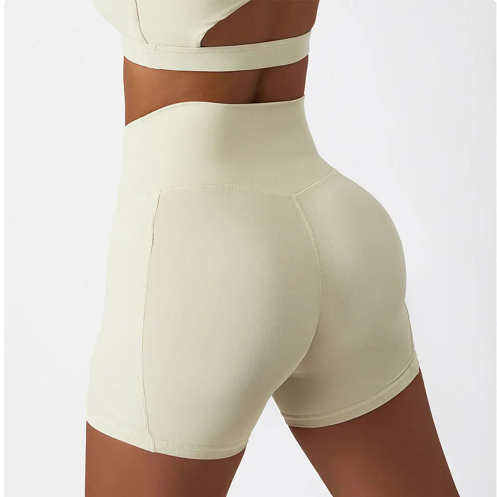 Shorts de Academia, Shorts Com Bolso, Bermuda Com Bolso, Bermuda Para Corrida, Shorts de Corrida, Bermuda Fitness, Bermuda Esportiva, Roupa de Yoga, Calça de Ginástica, Calça de Academia, Moda Fitness, Legging de Academia, Legging Fitness, Macacão de Academia, Roupa Para Academia, Roupa de Academia, Roupas Fitness, Shorts Para Academia, Shorts Fitness, Maluh Fit