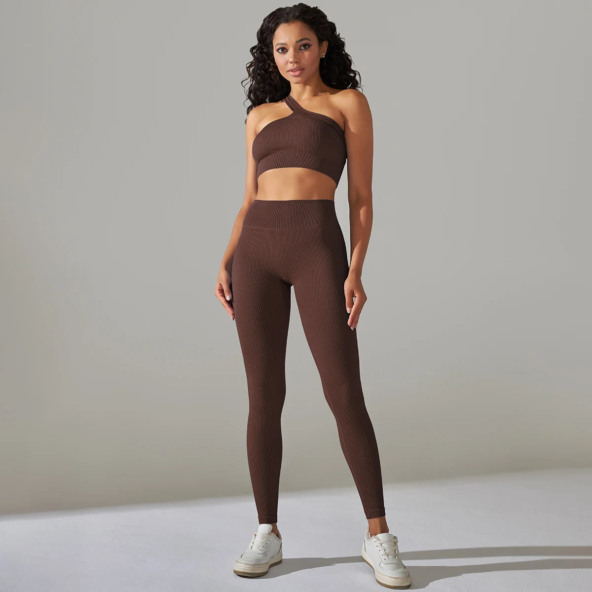 Legging Sem Costura, Top Sem Costura, Top Alta Sustentação, Sutiã Esportivo, Top de Academia, Top Fitness, Top Esportivo, Roupa de Yoga, Calça Flare, Calça Confortável, Calça de Ginástica, Calça de Academia, Macaquinho de Academia, Moda Fitness, Legging de Academia, Legging Fitness, Macacão de Academia, Macacão de Yoga, Roupa Para Academia, Roupa de Academia, Roupas Fitness, Legging, Top Para Academia, Conjunto Para Academia, Maluh Fit.