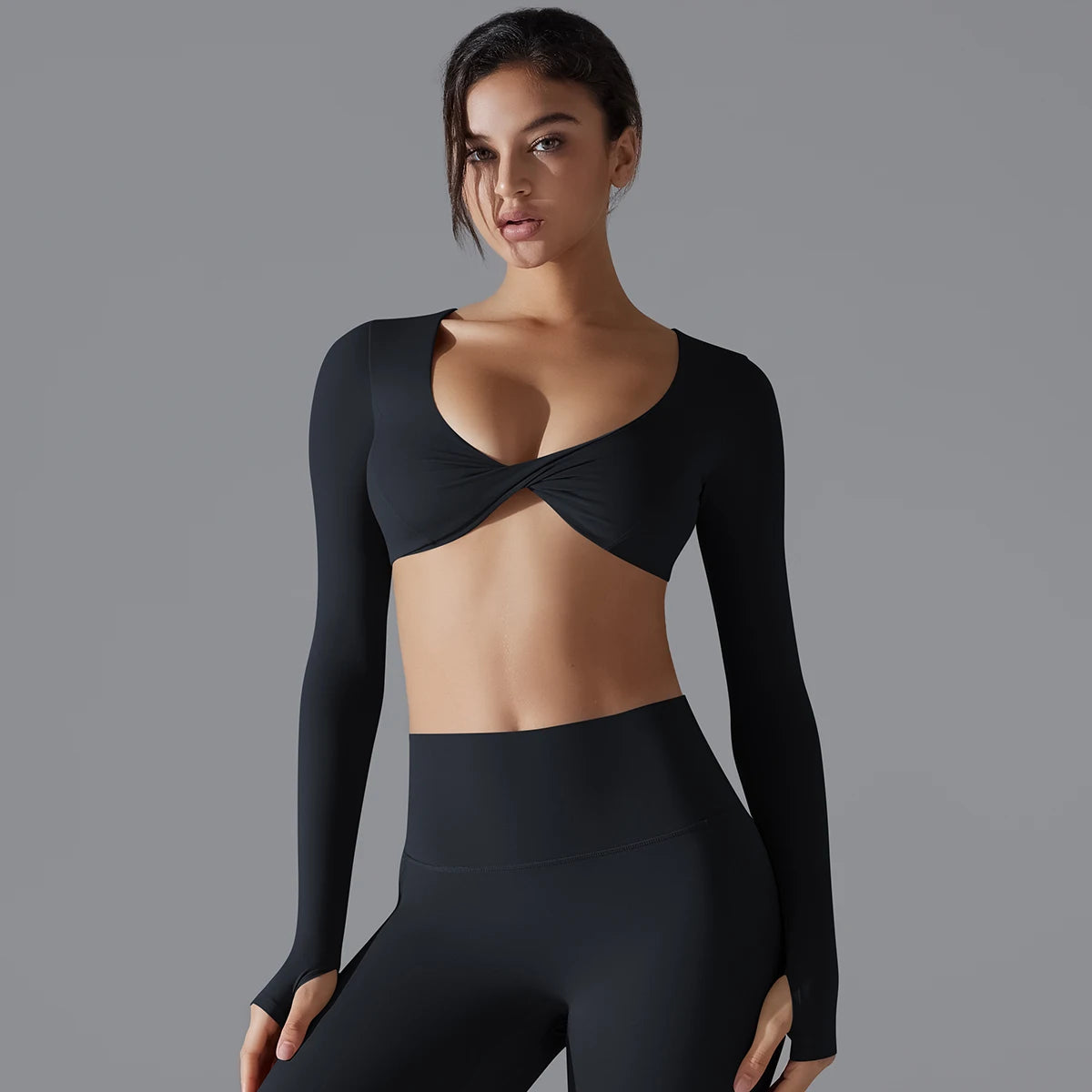 Top Cropped, Transpassado, Manga Longa, Moda Fitness, Estilo Feminino, Conforto e Elegância, Look Moderno, Roupas de Academia, Alta Elasticidade, Secagem Rápida, Roupa Respirável, Design Versátil, Moda Esportiva, Tendência Fitness, Treino Com Estilo, Maluh Fit.